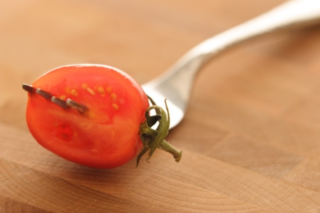 tomatofork.jpg
